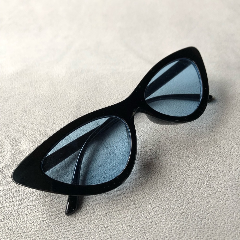 Black Cat Eye Sunglasses with Blue Lens ~ Brand New!